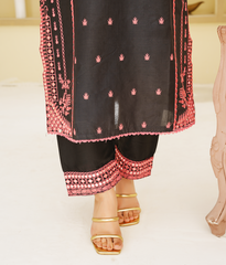 Anna – Embroidered 2-Piece