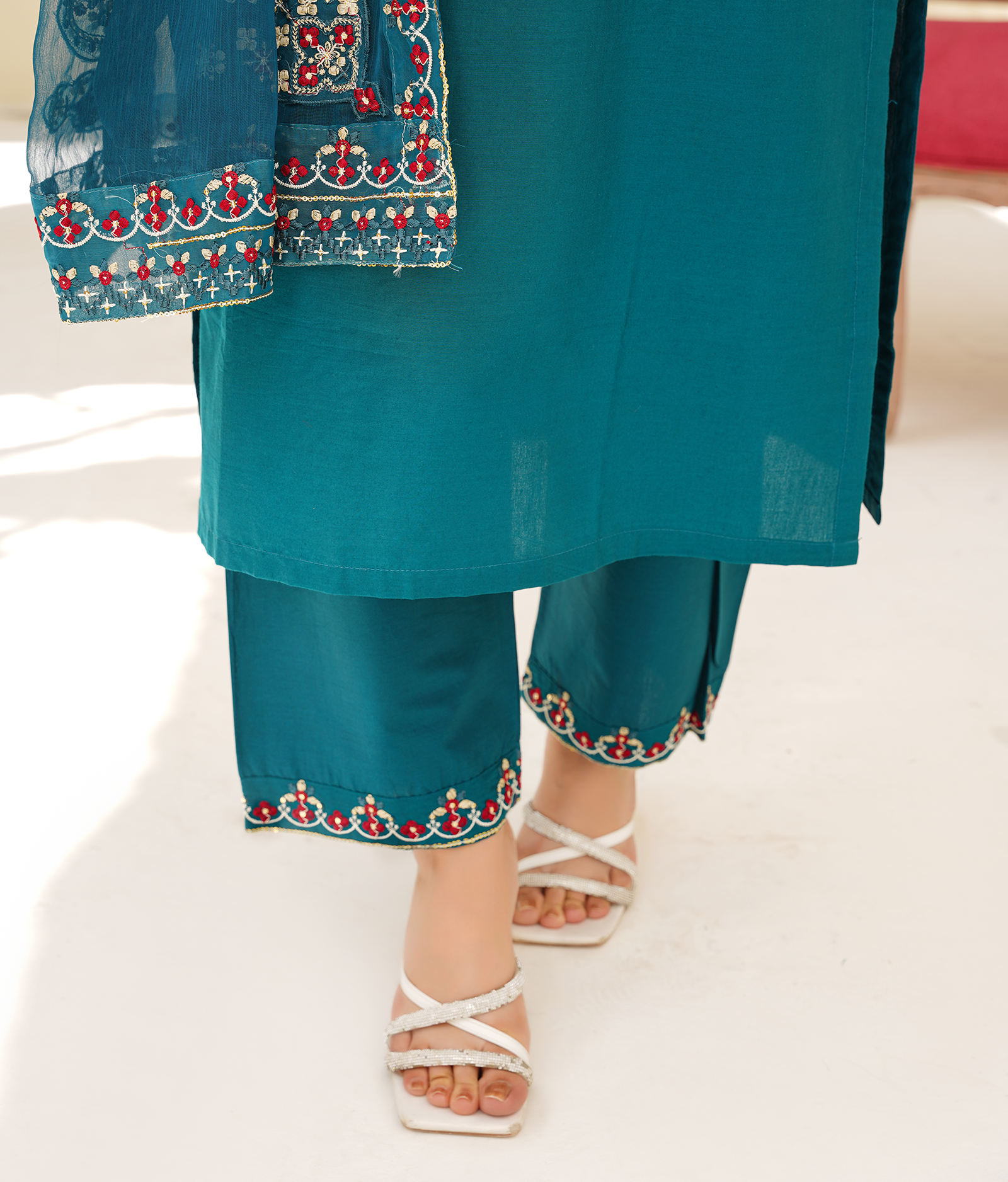 Anaya – Embroidered 3-Piece