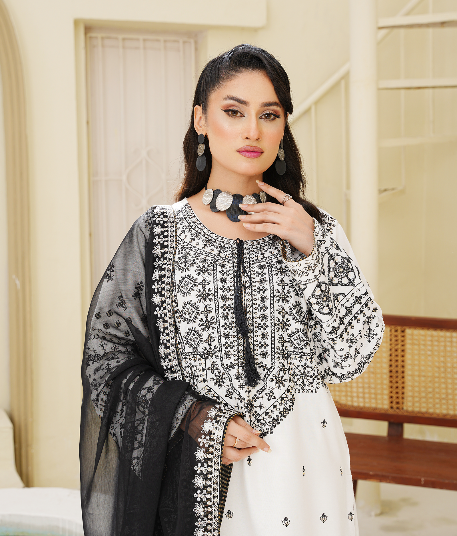 Ash White – Embroidered 3-Piece