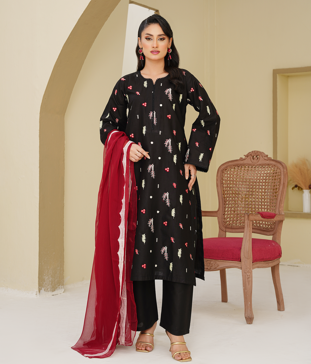 Fasana – Embroidered 3-Piece