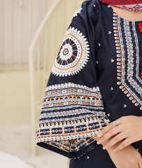 Royal – Embroidered 3-Piece