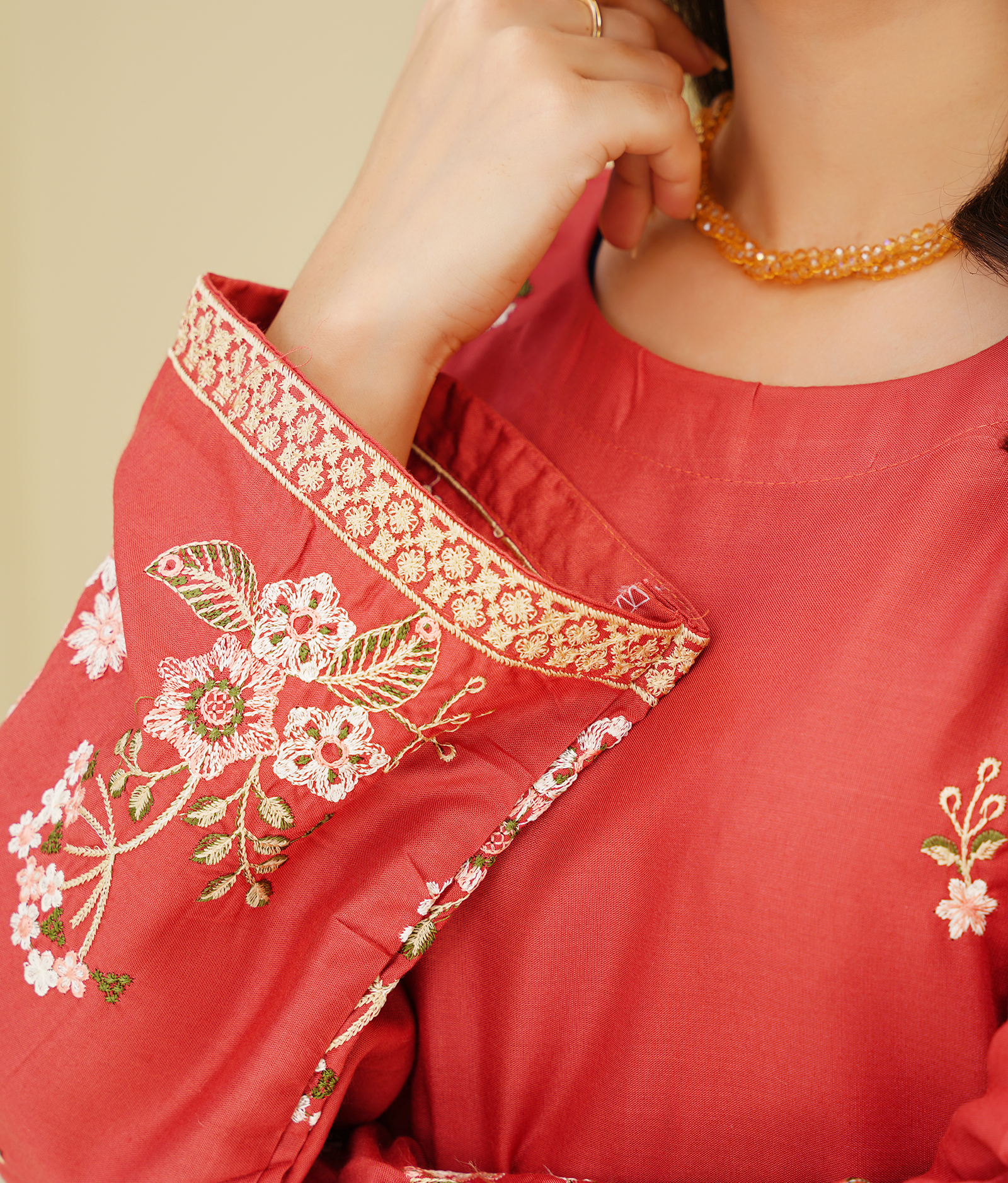 Glory – Embroidered 2-Piece