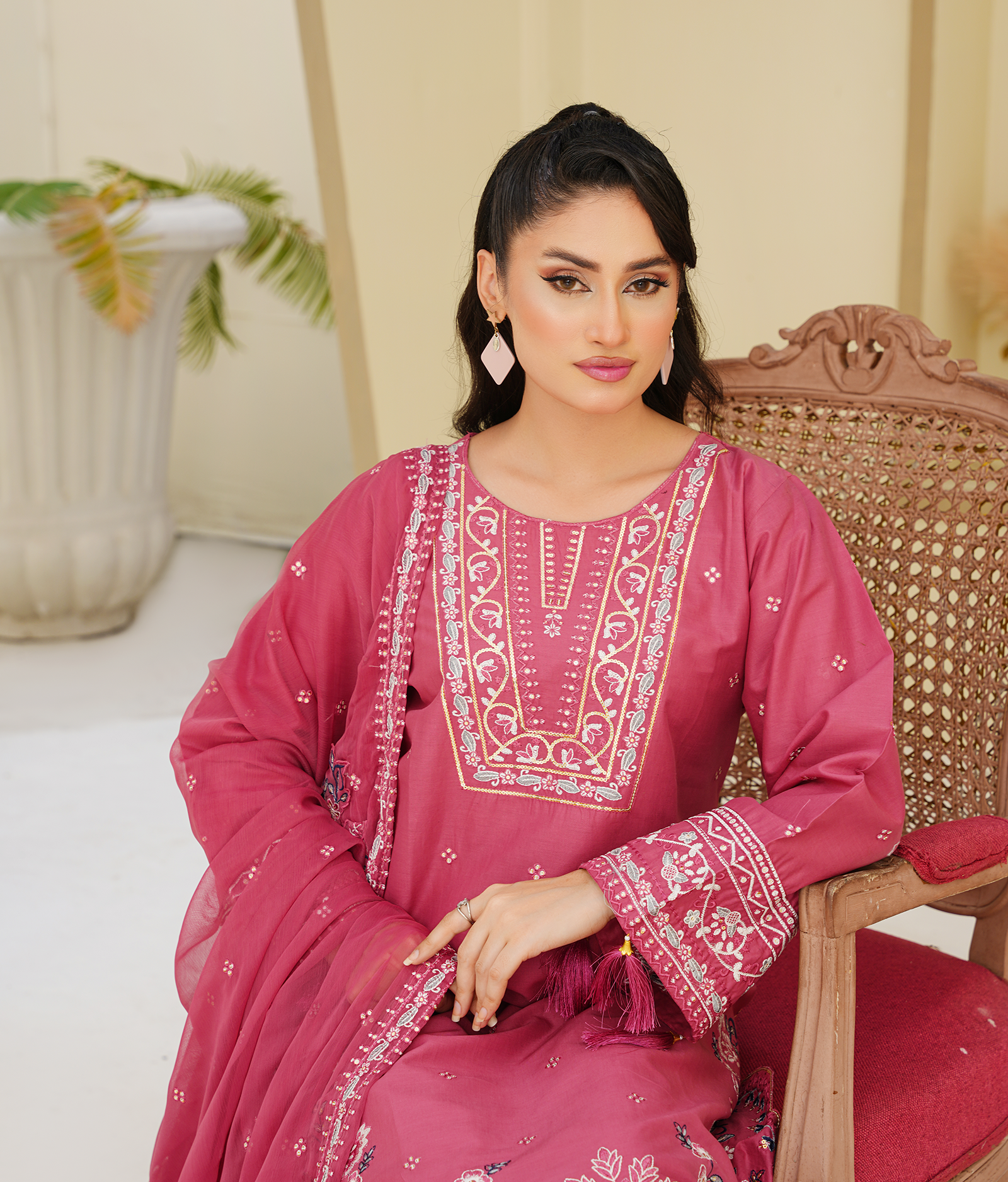 Ruby – Embroidered 3-Piece