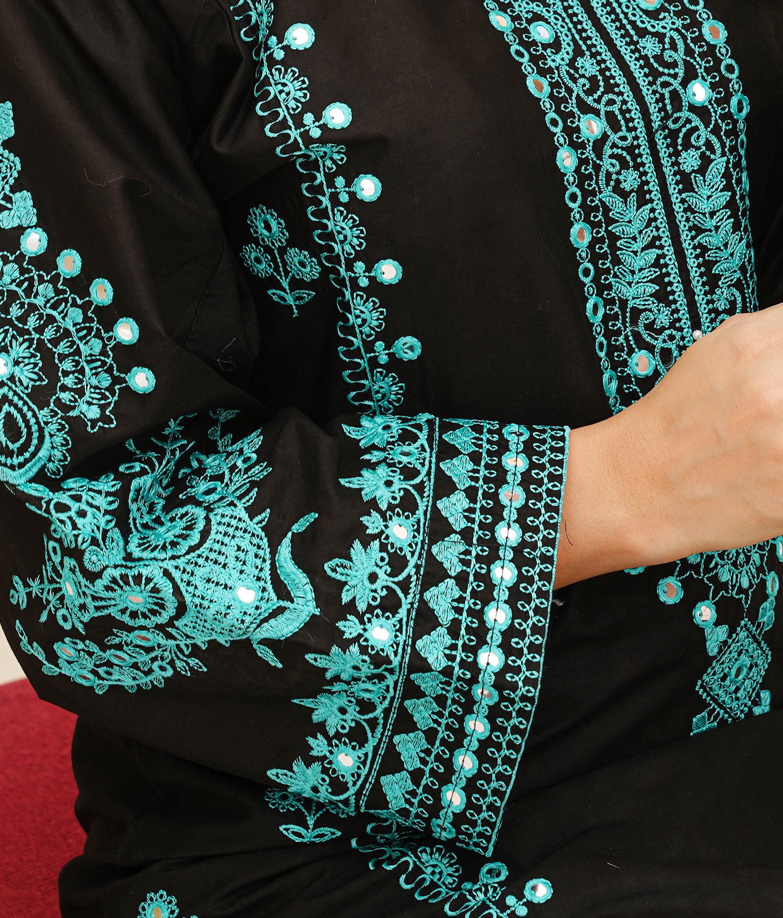 Kajal – Embroidered 2-Piece