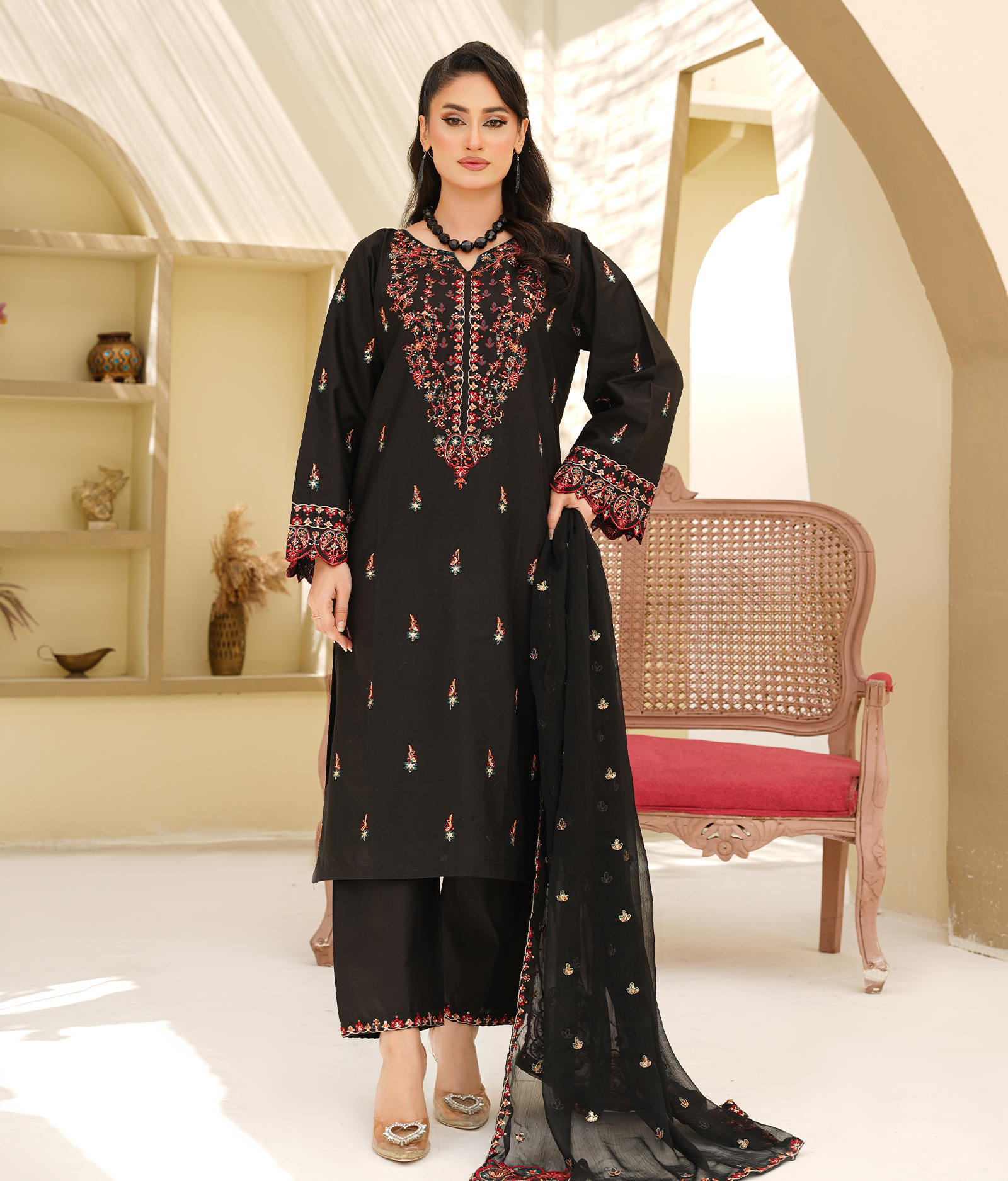 Paris – Embroidered 3-Piece