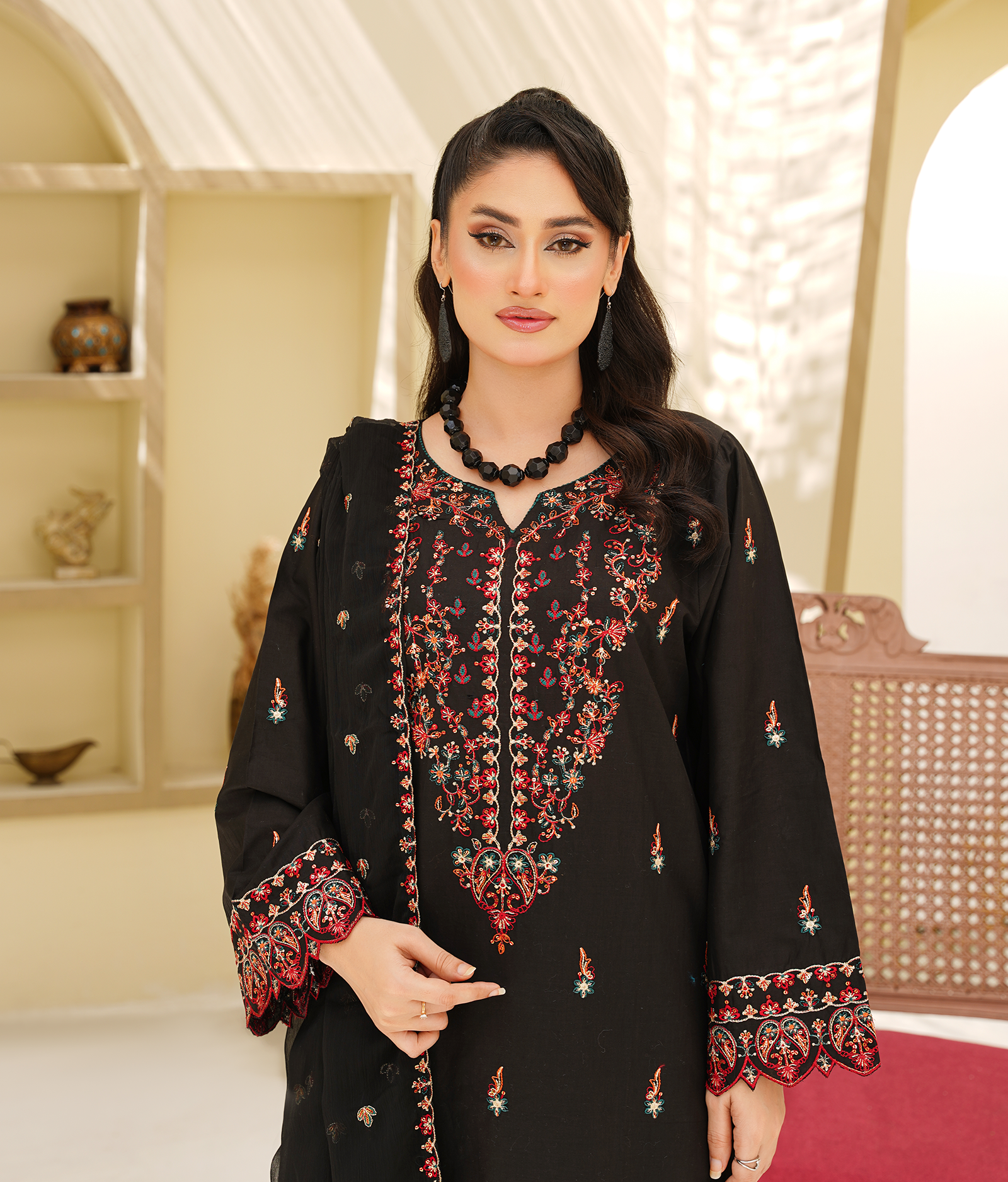 Paris – Embroidered 3-Piece