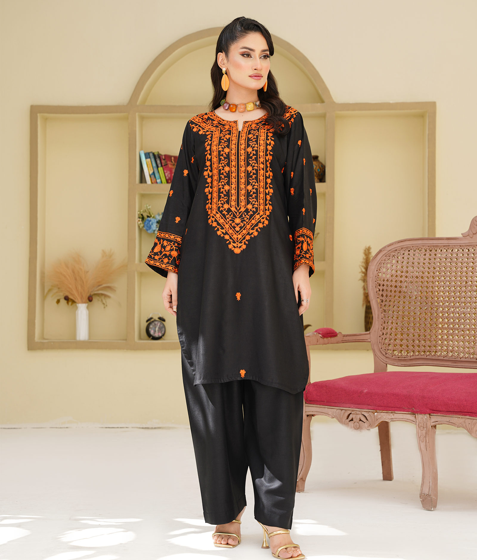 Sigma – Embroidered 2-Piece