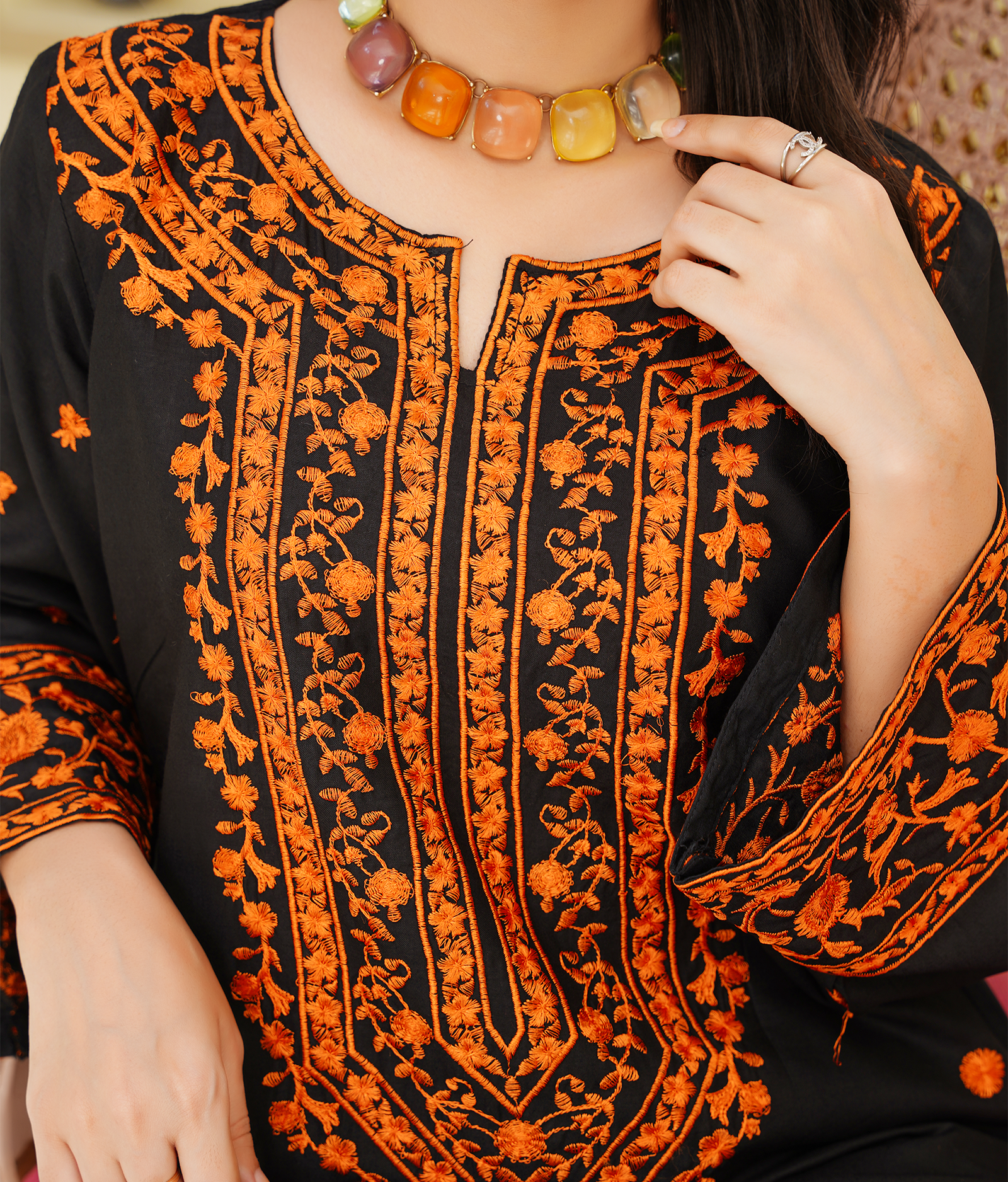 Sigma – Embroidered 2-Piece