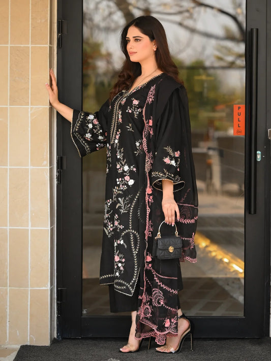 Haniya Embroiderd 3pc - Lawn