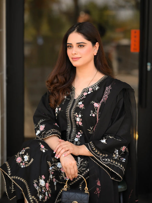 Haniya Embroiderd 3pc - Lawn
