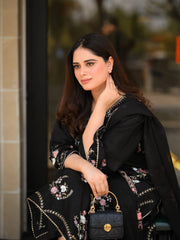 Haniya Embroiderd 3pc - Lawn